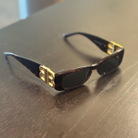 Balenciaga Sunglasses - Picture 1 of 4